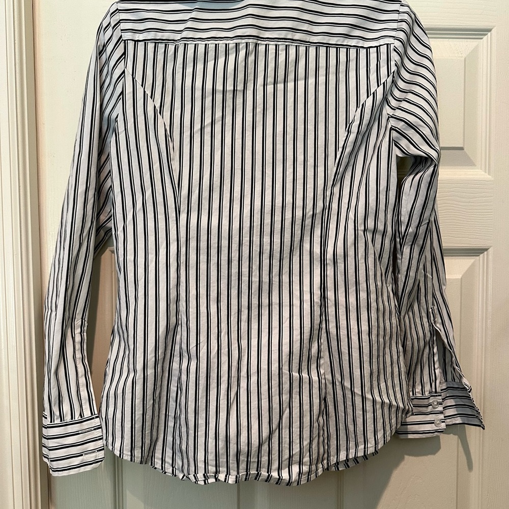 Women’s Express Button Down Shirt - image 4